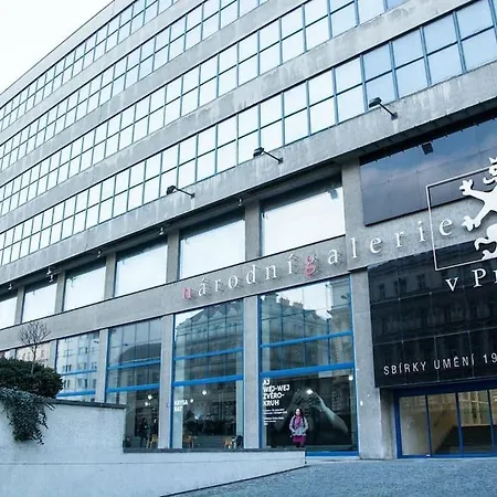 Bright & Spacious 8 Persons 10 Min From Centre 아파트 *