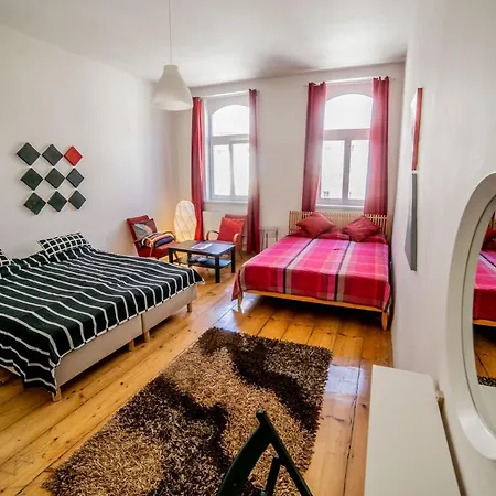 Apartment Bright & Spacious 8 Persons 10 Min From Centre